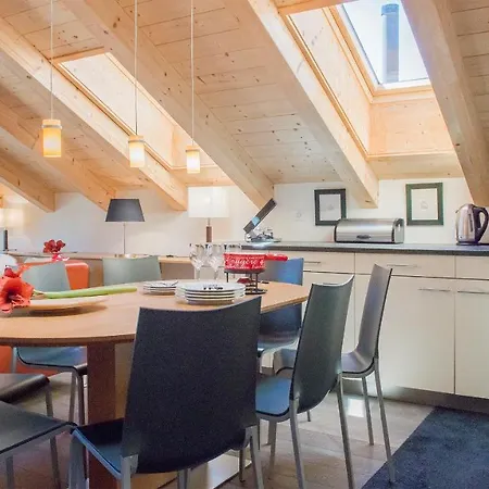 Luna Apartment